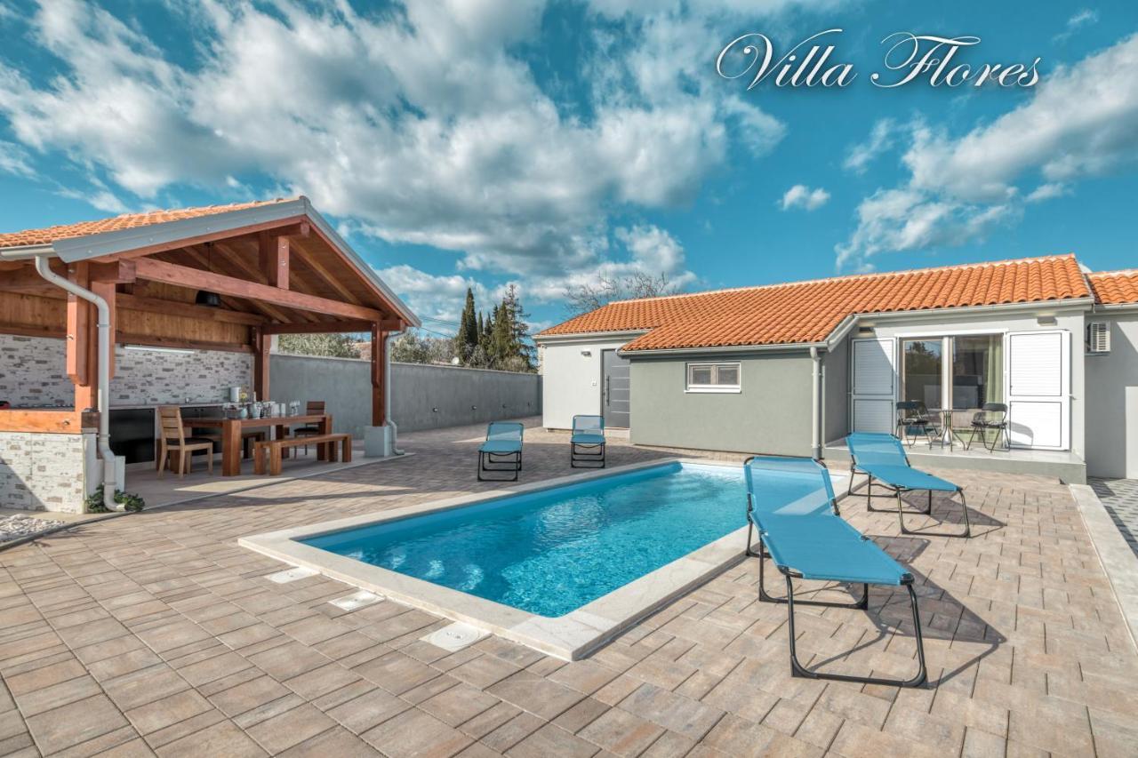 Villa Flores Kavran Extérieur photo
