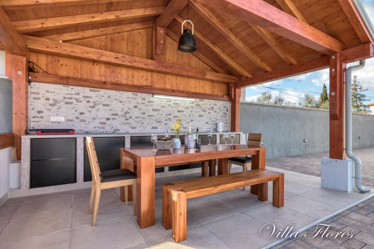 Villa Flores Kavran Extérieur photo